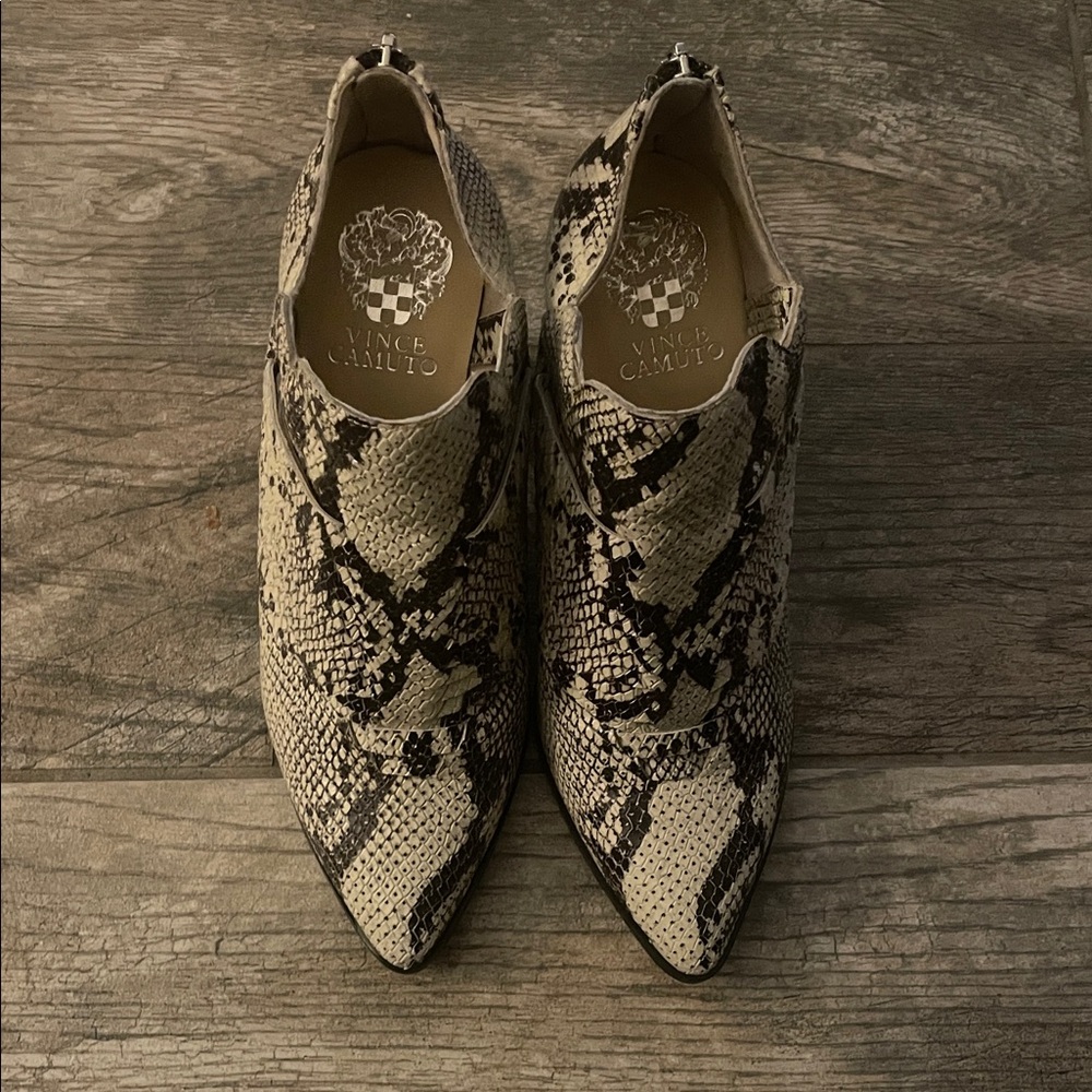 Vince Camuto Women's Snakeskin Ankle Booties - Black and Cream